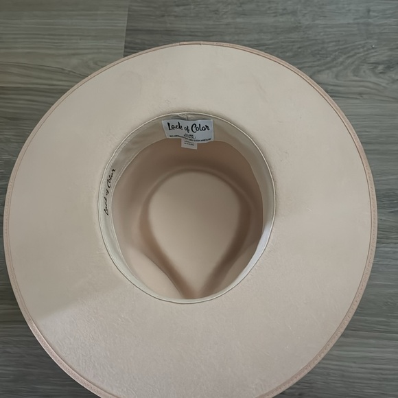 Lack Of Color | Rancher | Ivory - Picture 9 of 9